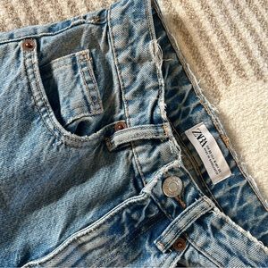 Zara Ultra High Rise Straight Leg Jeans, Size US 0